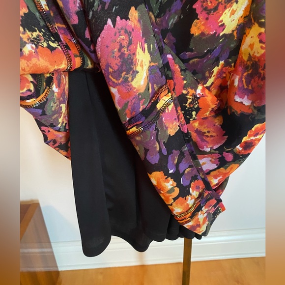 NWOT: Sparkle & Fade Floral Dress - Picture 5 of 7